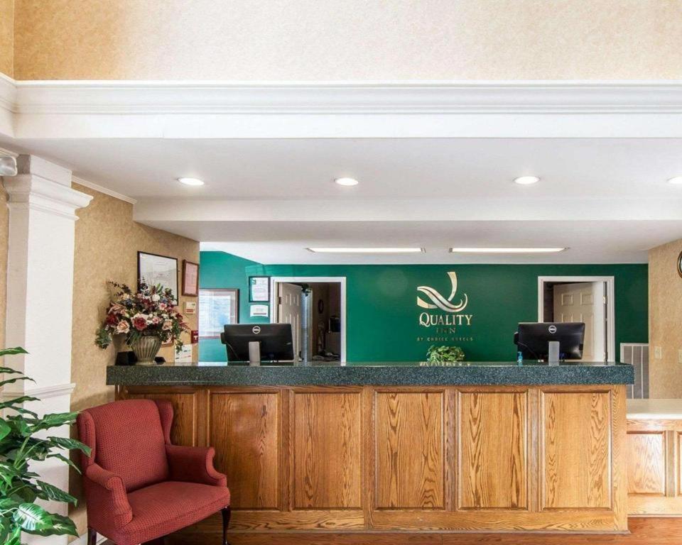 Quality Inn Oak Ridge Exterior foto